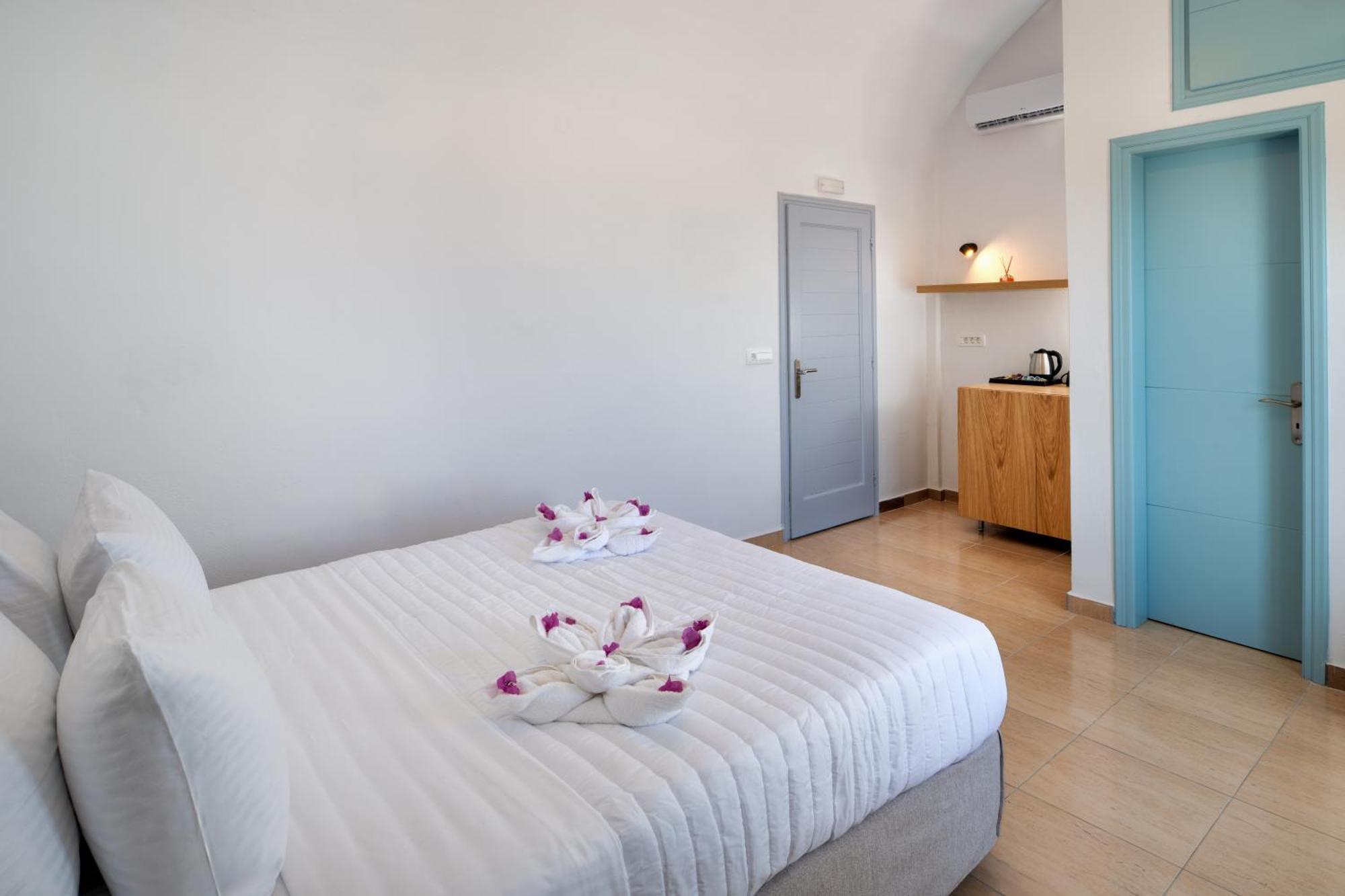 Hillside Elegance Suites Fira  Esterno foto