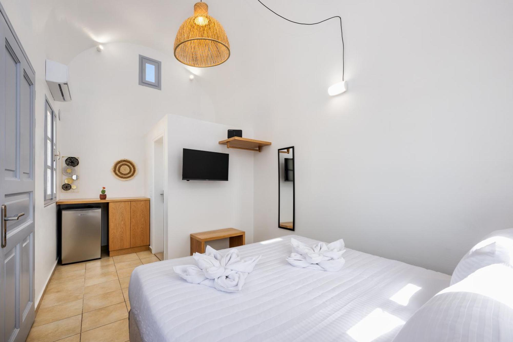 Hillside Elegance Suites Fira  Esterno foto