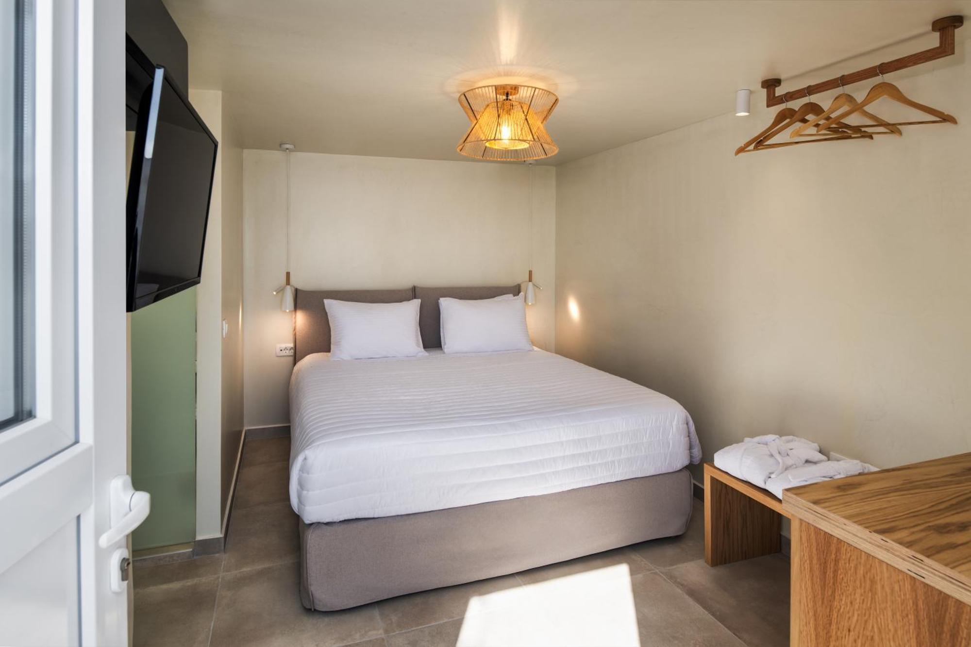 Hillside Elegance Suites Fira  Esterno foto